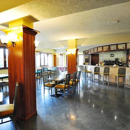 Leo Hotel Leonessa Εξωτερικό φωτογραφία