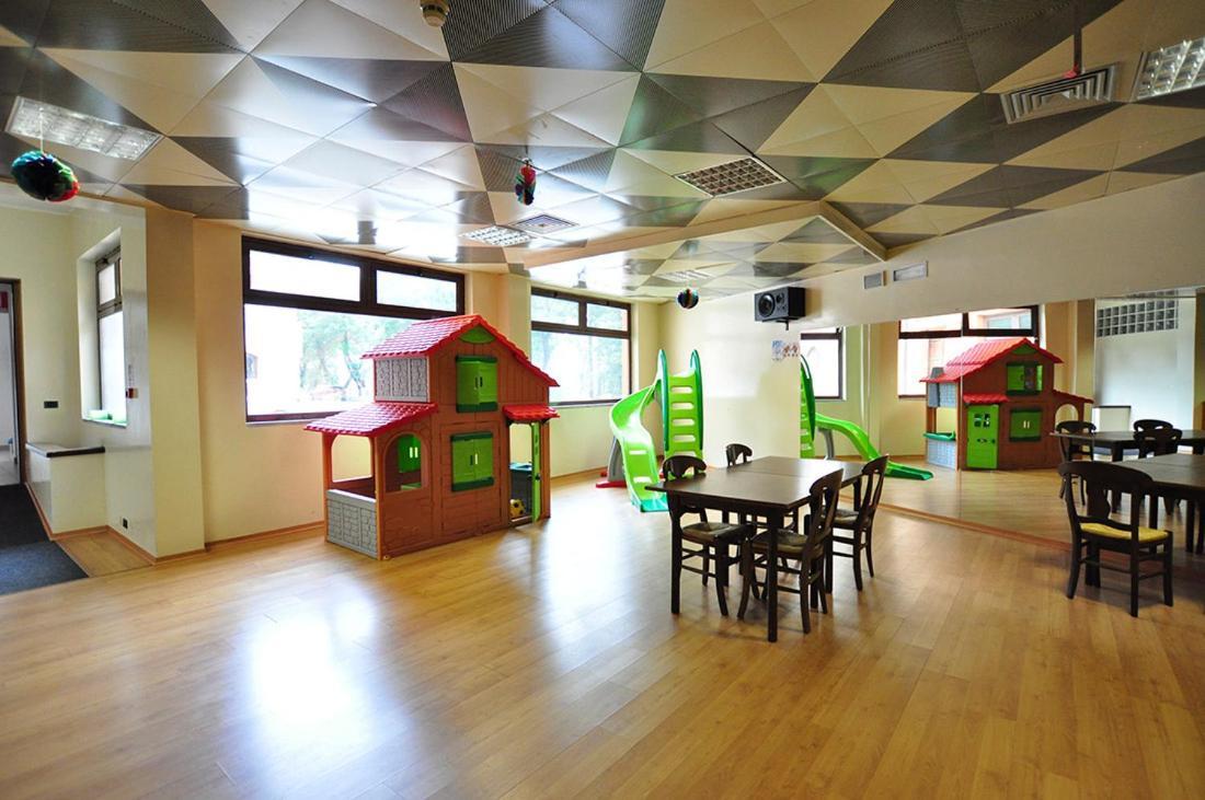 Leo Hotel Leonessa Εξωτερικό φωτογραφία