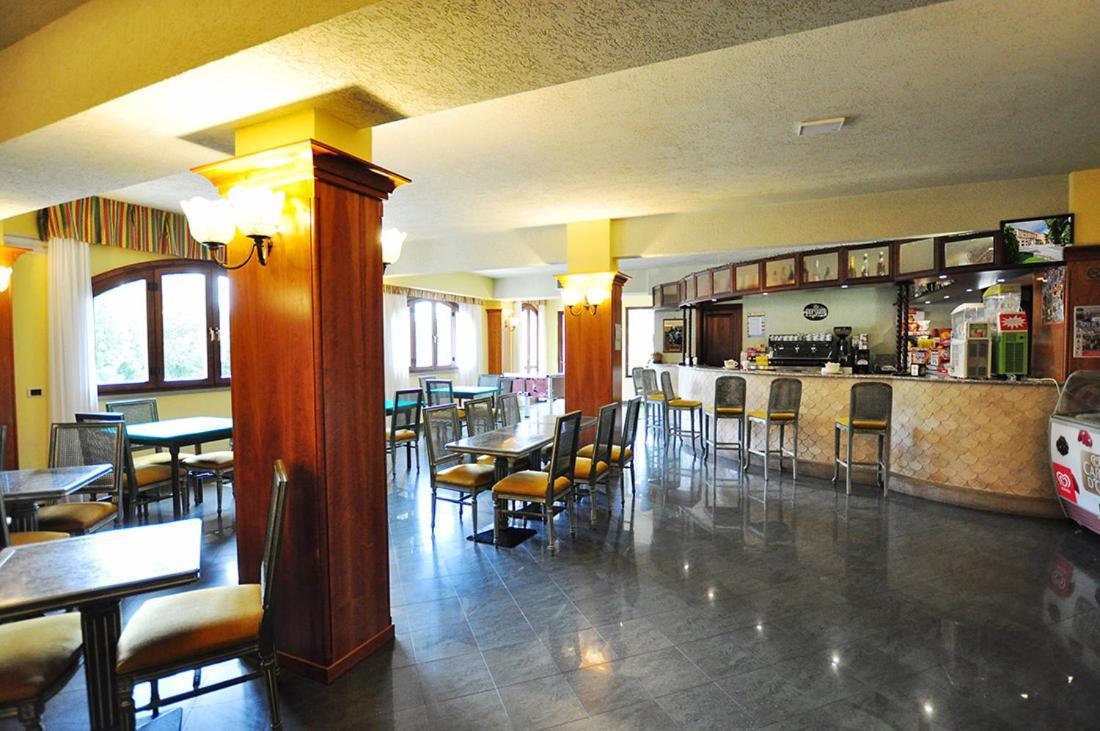 Leo Hotel Leonessa Εξωτερικό φωτογραφία